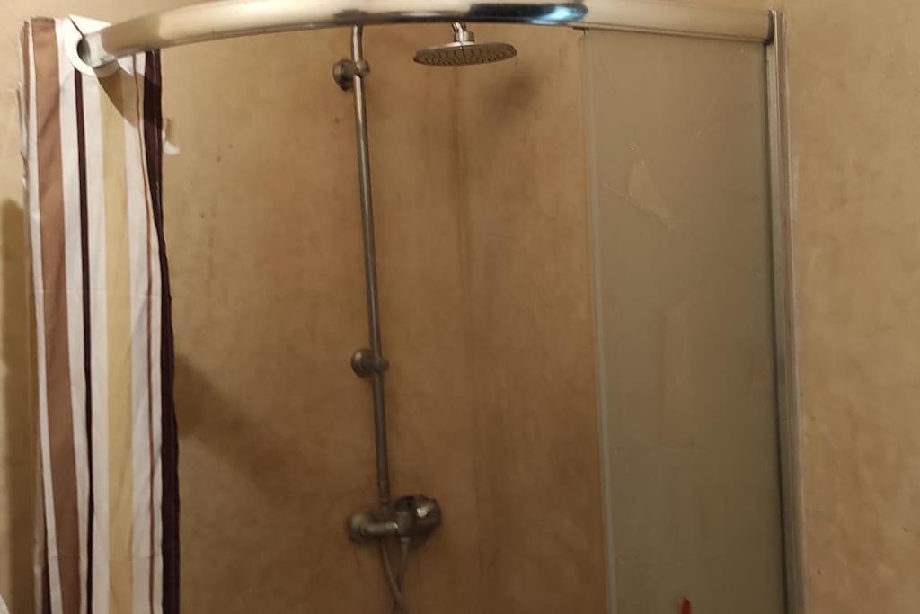 Charmant Appartement Dans Un Quartier Chic Et Calme マラケシュ エクステリア 写真